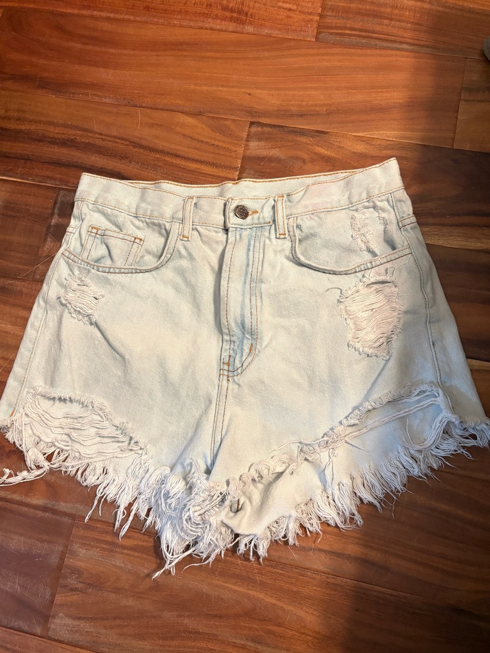 FARM Rio Distressed Denim Shorts Womens Light Wash Frayed Festival Brazil (1281)